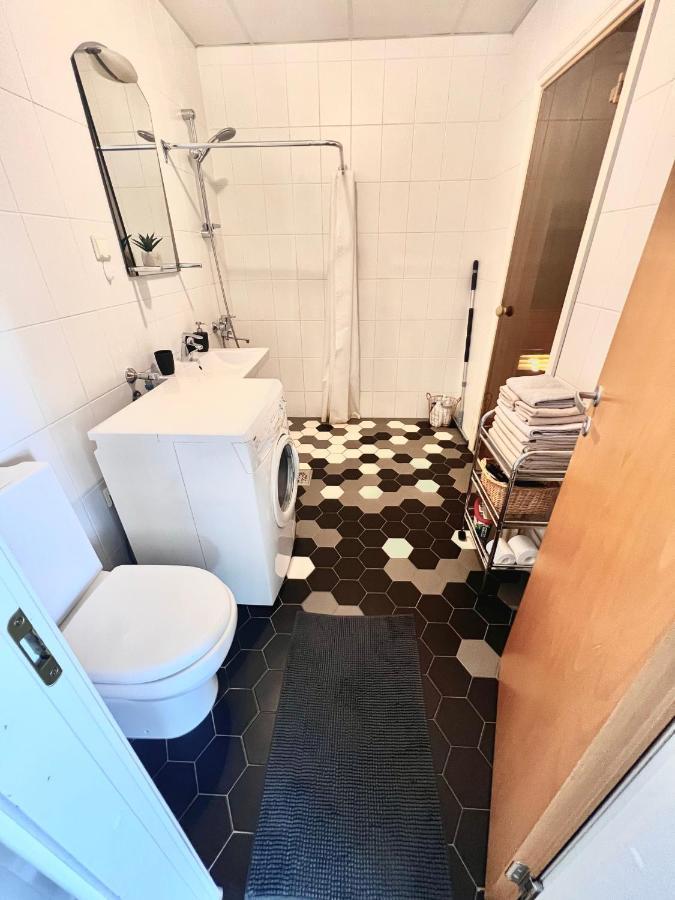 Lootsi Apartment With Sauna, Next To Old Town, City Center, Port تالين المظهر الخارجي الصورة